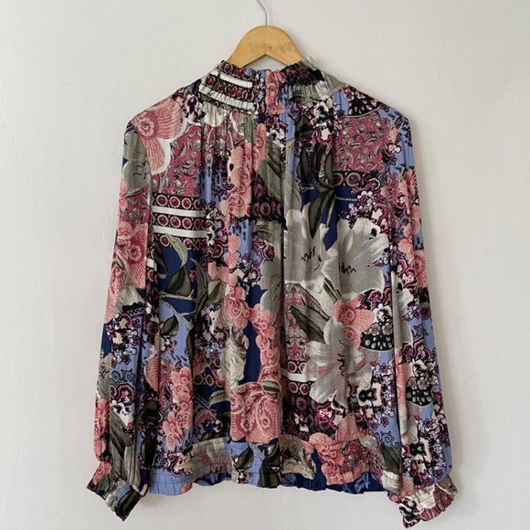 CHICO'S Size 3 XL Reversible Jacket Multi Color and Blue Floral Full Zip Pockets - Picture 7 of 10